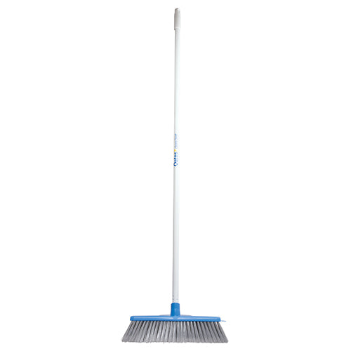 ULTIMATE INDOOR BROOM WITH HANDLE